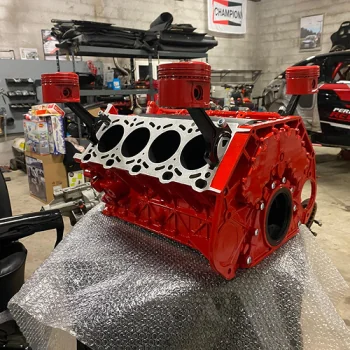 Table Basse V8 Sur-Mesure – Design Moteur & Industriel